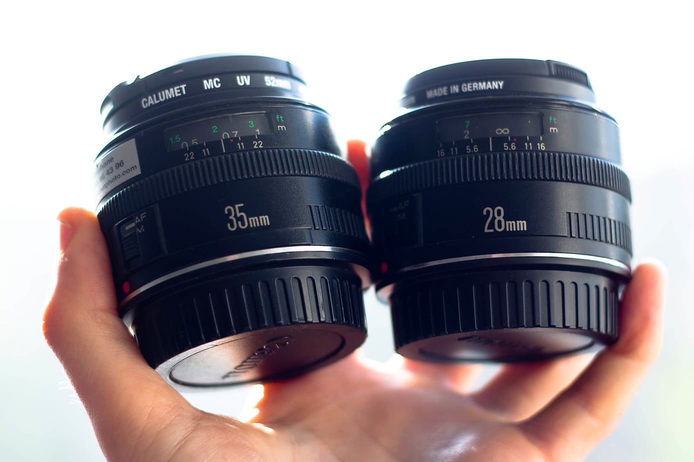 28mm-vs-35mm-lens-choosing-the-right-one-for-you-the-photography