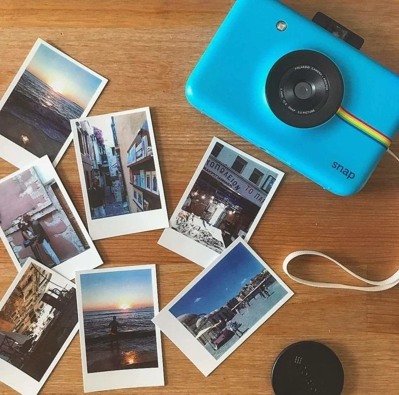 Polaroid Snap Camera with Polaroid Zink Paper