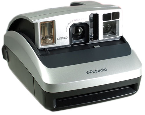 Polaroid One 600 Ultra has a 12 second self timer