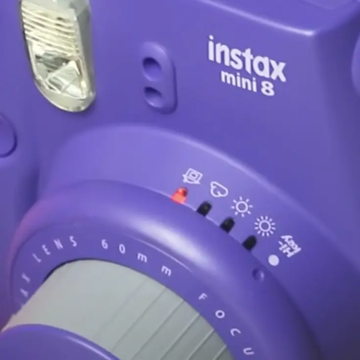 The exposure settings on the Instax Mini 8